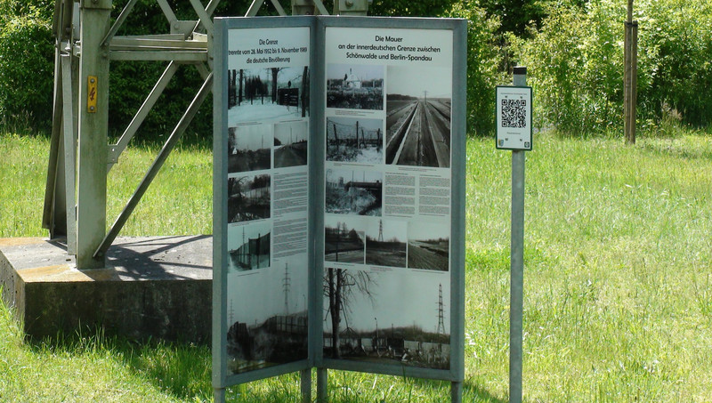 Erinnerungstafel Schönwalde-Glien an der Steinernen Brücke